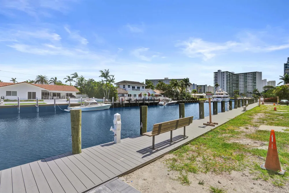 2881 NE 33rd Court #10b Fort Lauderdale, FL 33306