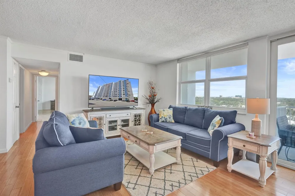 2881 NE 33rd Court #10b Fort Lauderdale, FL 33306