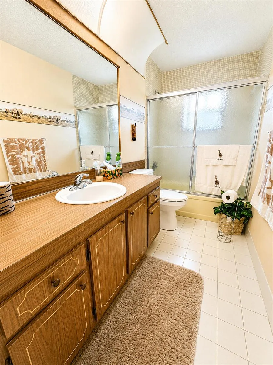 1266 NW 82nd Avenue Plantation, FL 33322
