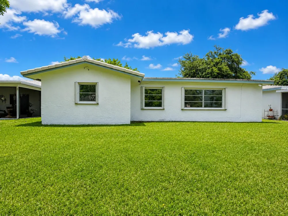 1266 NW 82nd Avenue Plantation, FL 33322