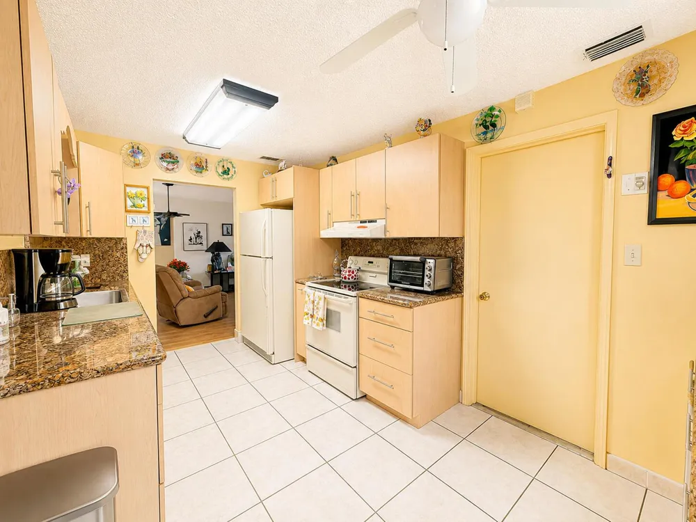 1266 NW 82nd Avenue Plantation, FL 33322