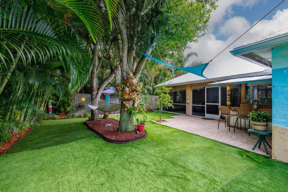 8173 SE Carlton Street Hobe Sound, FL 33455