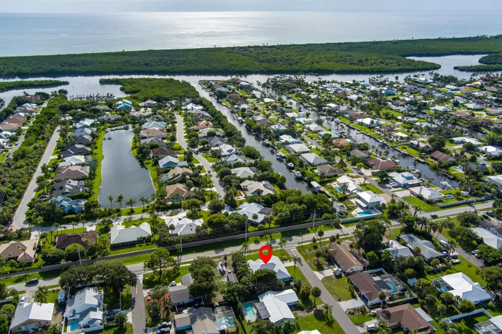 8173 SE Carlton Street Hobe Sound, FL 33455