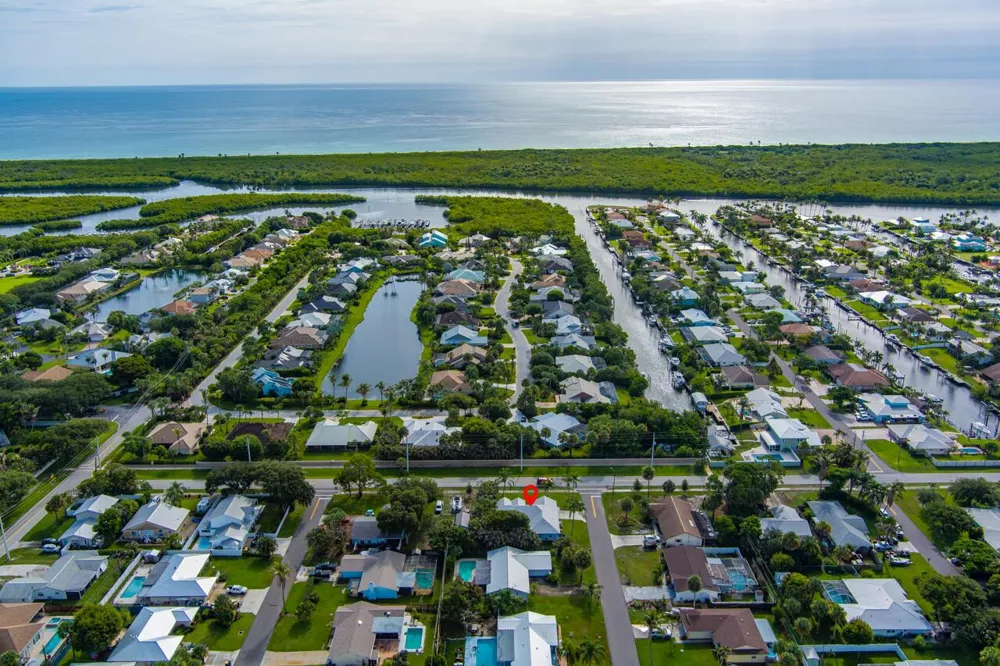 8173 SE Carlton Street Hobe Sound, FL 33455