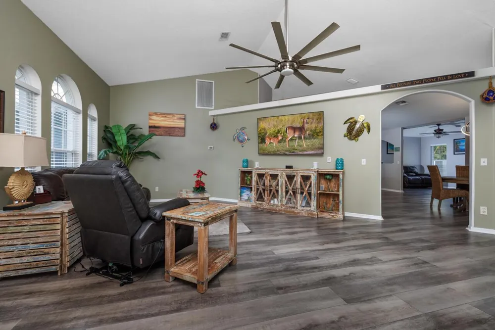 8173 SE Carlton Street Hobe Sound, FL 33455