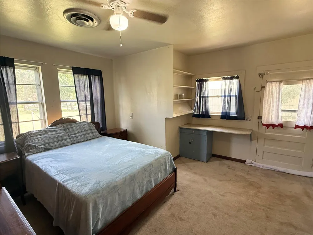 650 Ave H Somerville, TX 77879