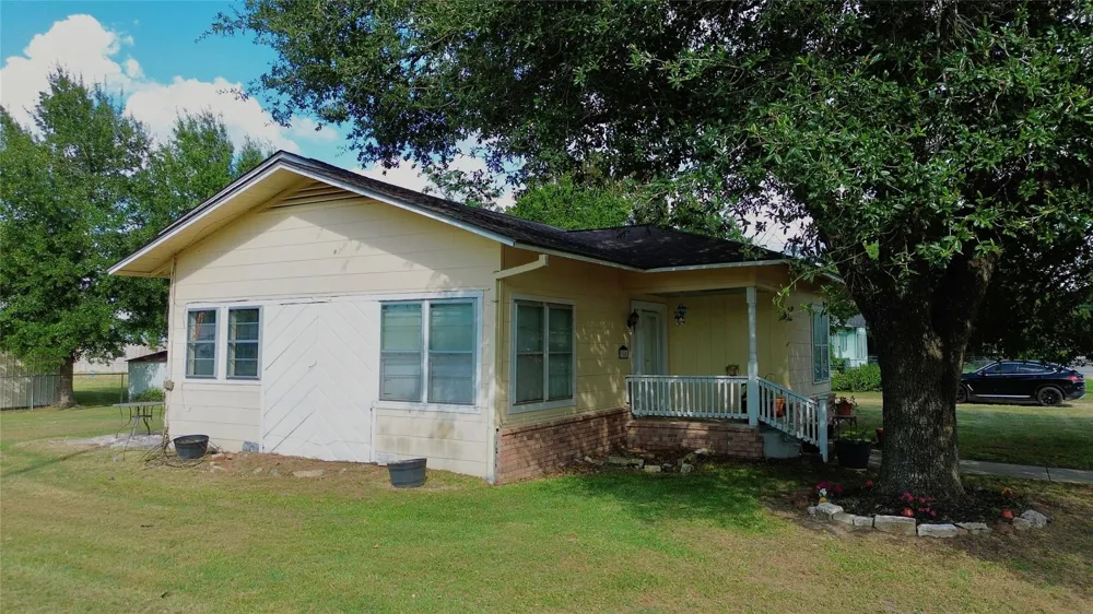650 Ave H Somerville, TX 77879