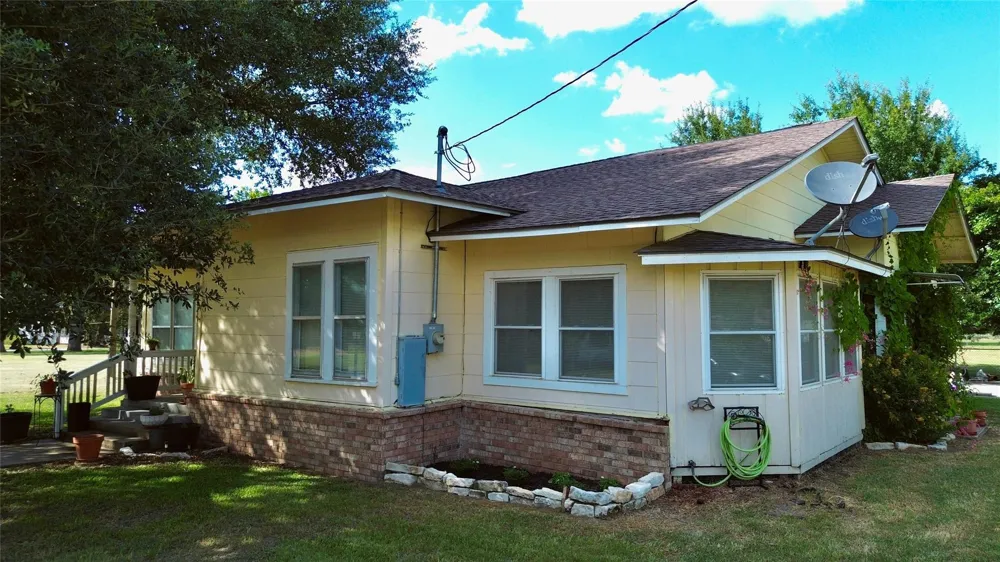 650 Ave H Somerville, TX 77879
