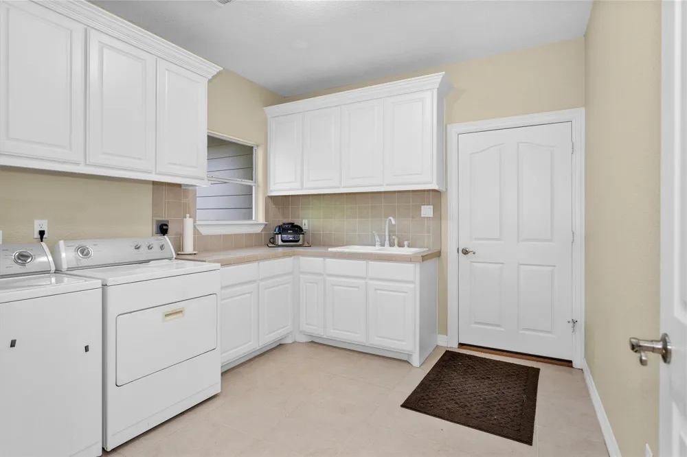 13250 Fm 830 Willis, TX 77318