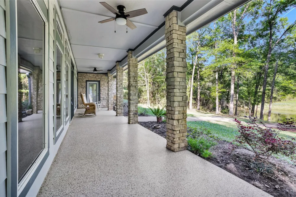 13250 Fm 830 Willis, TX 77318