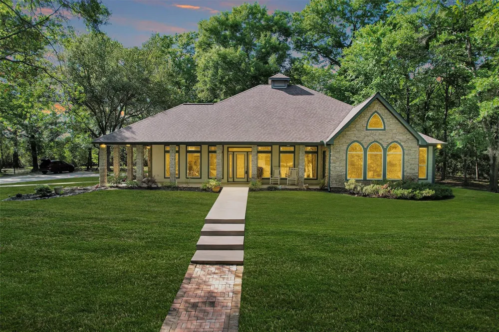 13250 Fm 830 Willis, TX 77318
