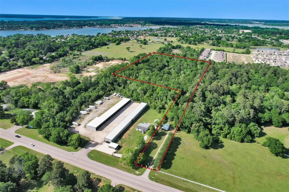 13250 Fm 830 Willis, TX 77318
