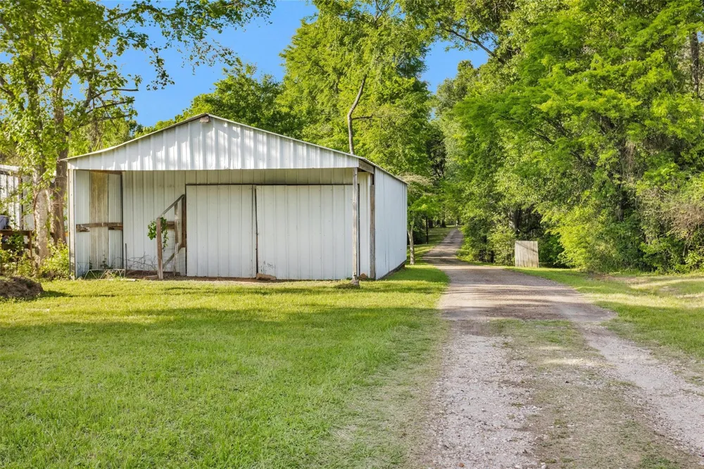 13250 Fm 830 Willis, TX 77318
