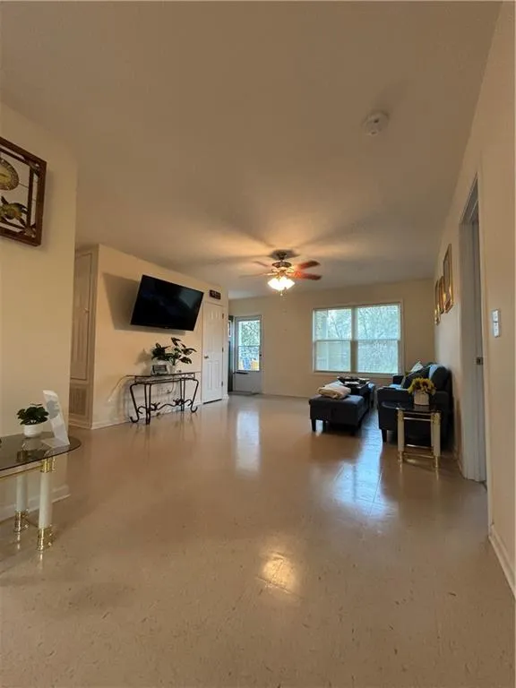 405 Crawfordville Road Union Point, GA 30669