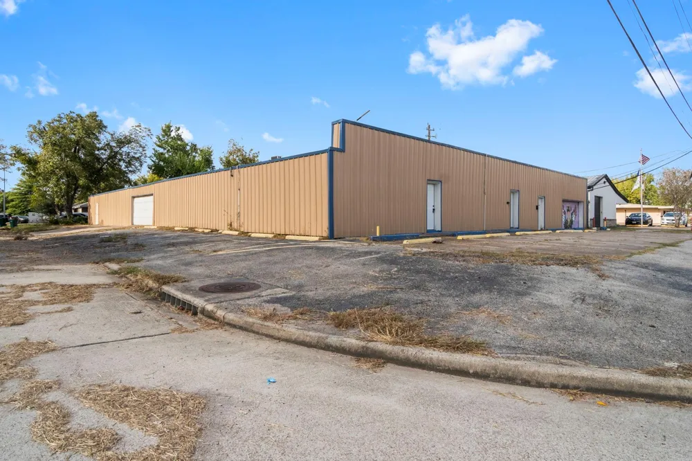 1018 Shaver Street Pasadena, TX 77506