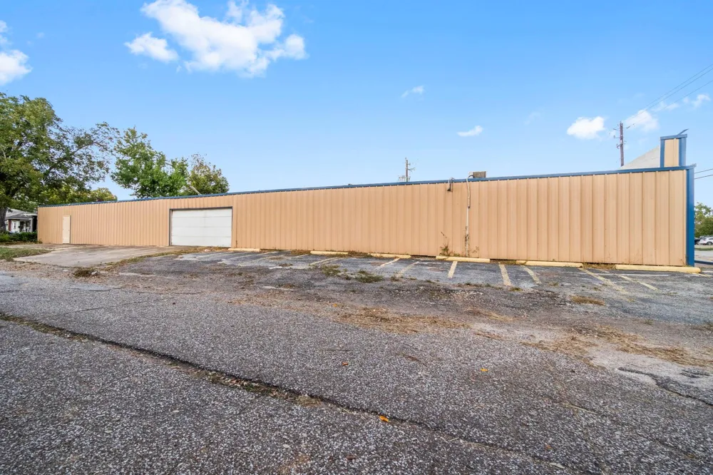 1018 Shaver Street Pasadena, TX 77506
