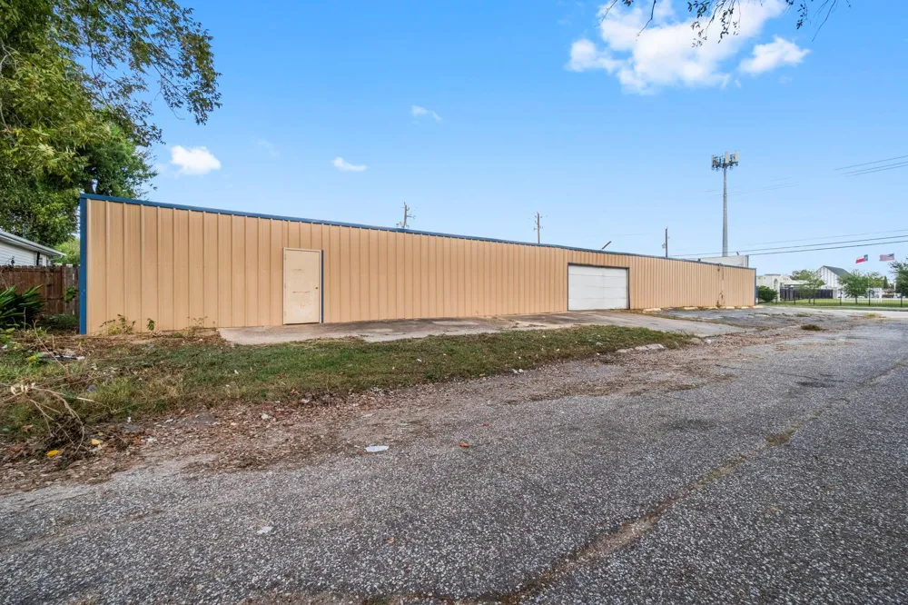 1018 Shaver Street Pasadena, TX 77506