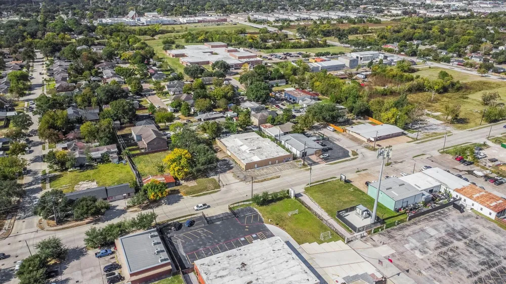 1018 Shaver Street Pasadena, TX 77506