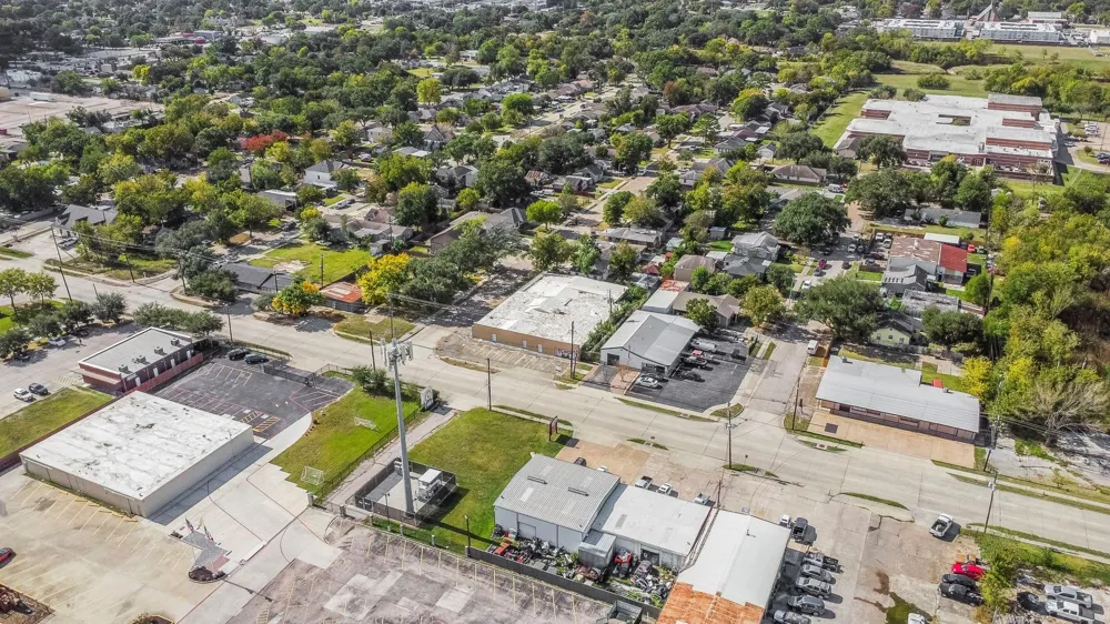 1018 Shaver Street Pasadena, TX 77506