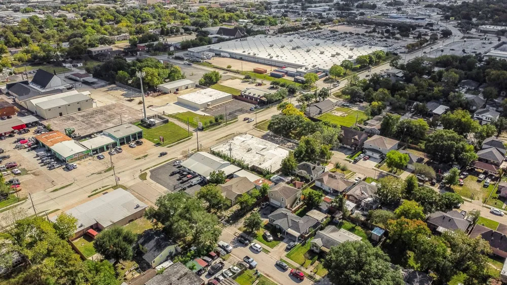 1018 Shaver Street Pasadena, TX 77506
