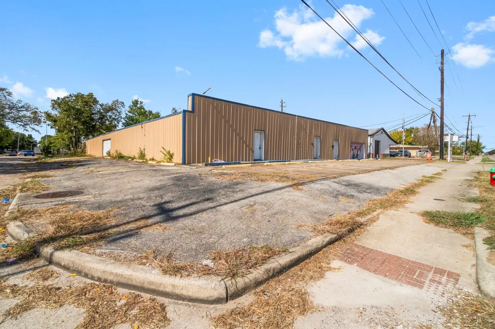 1018 Shaver Street Pasadena, TX 77506