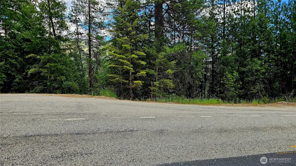 10 Humes Road Kettle Falls, WA 99141