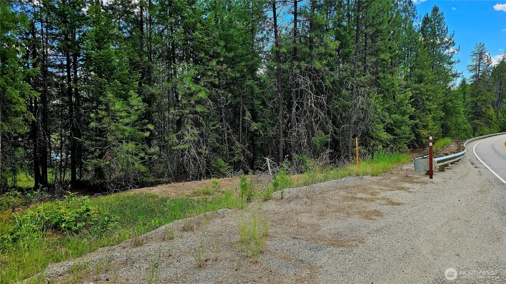 10 Humes Road Kettle Falls, WA 99141