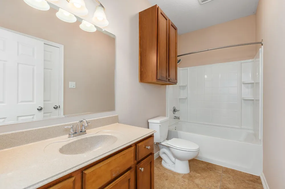 264 Falcon Point Onalaska, TX 77360