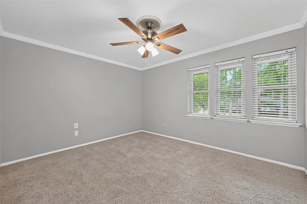 2207 Laurel Hill Drive Kingwood, TX 77339
