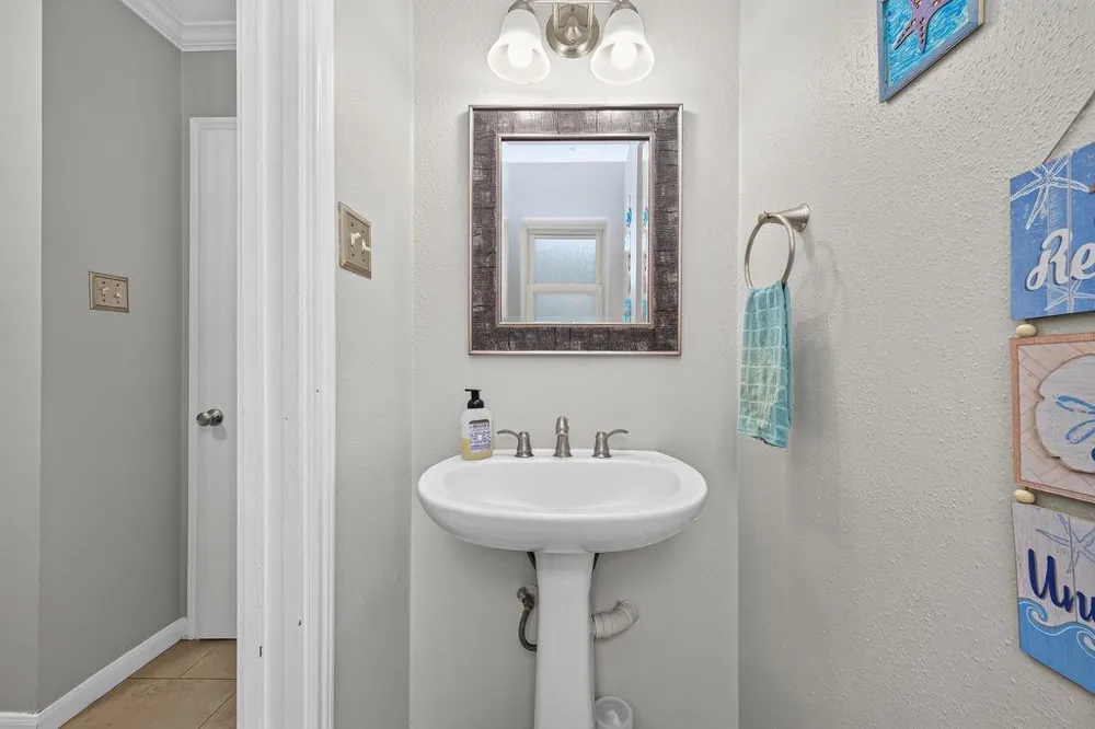 2207 Laurel Hill Drive Kingwood, TX 77339
