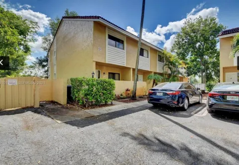 9270 NW 40th Street