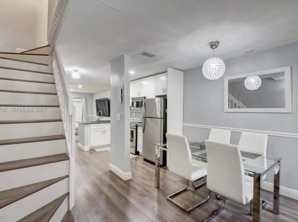 9270 NW 40th Street Coral Springs, FL 33065
