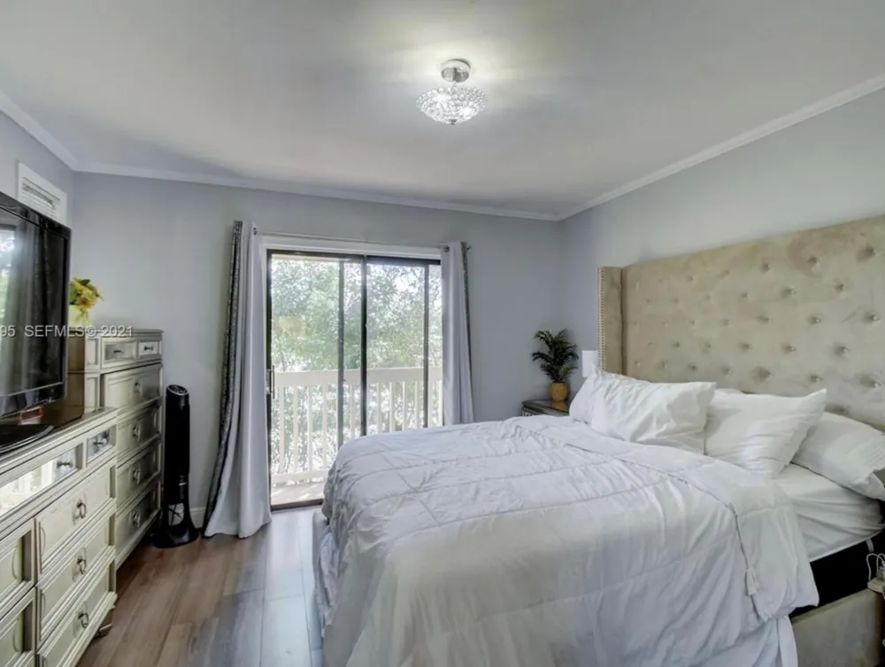 9270 NW 40th Street Coral Springs, FL 33065