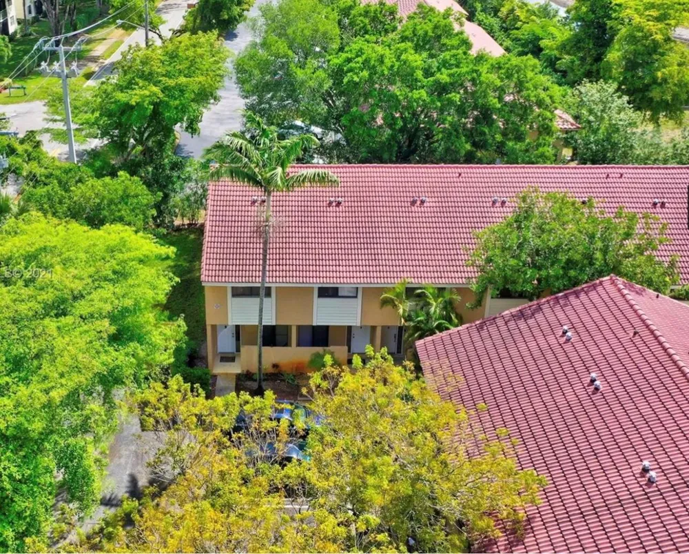 9270 NW 40th Street Coral Springs, FL 33065