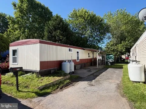 152 PARK DRIVE