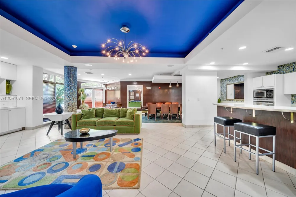 6001 SW 70th St #502 South Miami, FL 33143