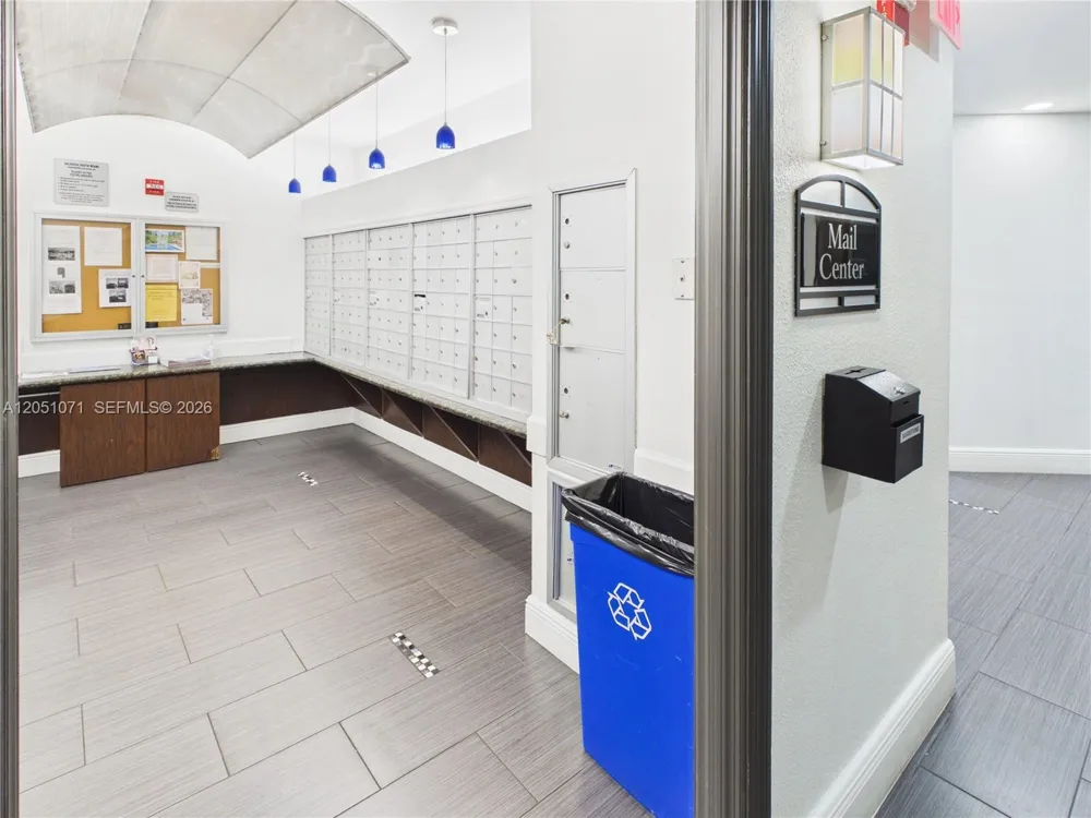 6001 SW 70th St #502 South Miami, FL 33143