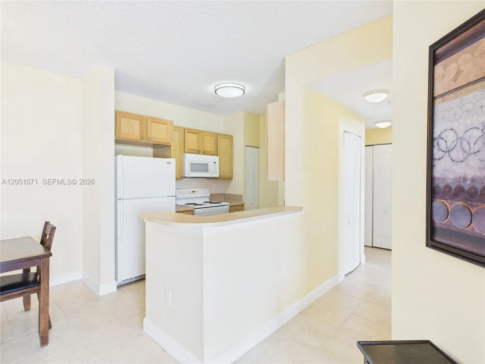 6001 SW 70th St #502 South Miami, FL 33143