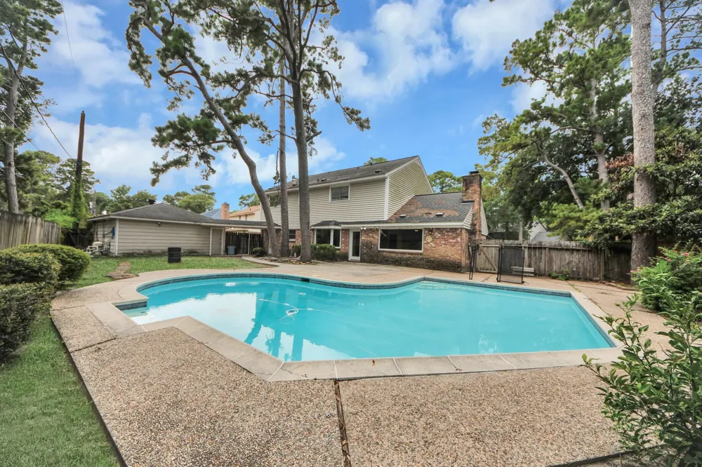 5807 Foresthaven Drive Houston, TX 77066