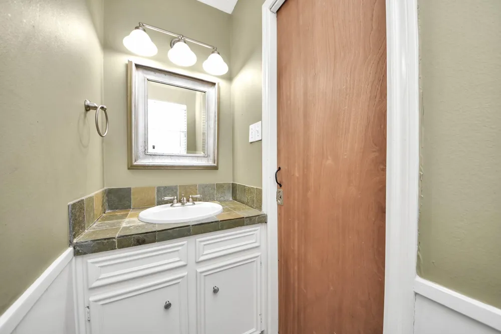 5807 Foresthaven Drive Houston, TX 77066