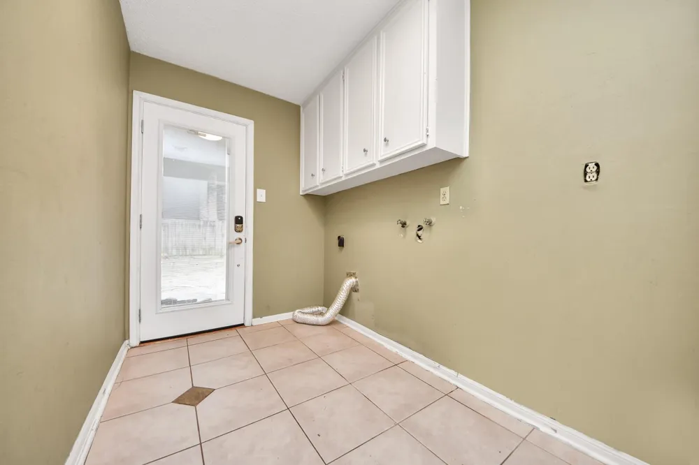 5807 Foresthaven Drive Houston, TX 77066