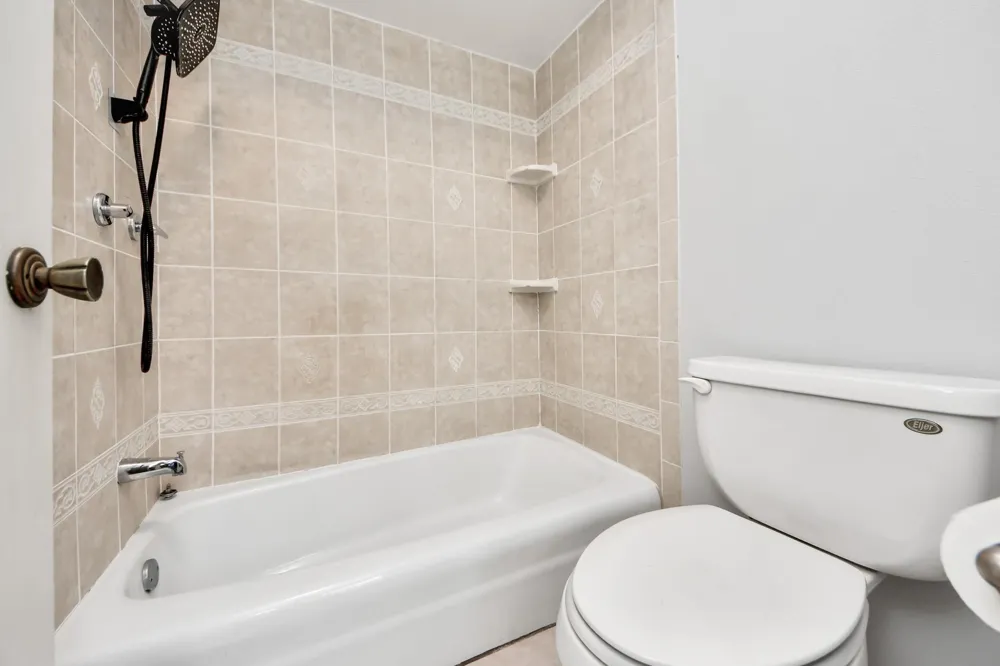 5807 Foresthaven Drive Houston, TX 77066