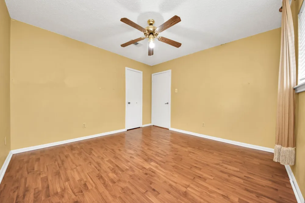 5807 Foresthaven Drive Houston, TX 77066