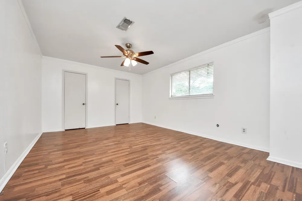 5807 Foresthaven Drive Houston, TX 77066