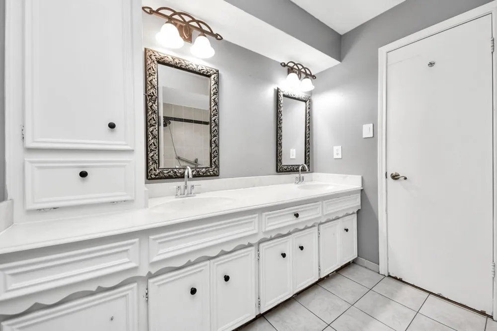 5807 Foresthaven Drive Houston, TX 77066
