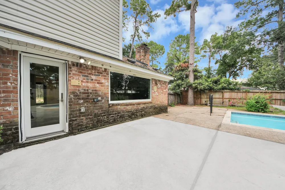 5807 Foresthaven Drive Houston, TX 77066