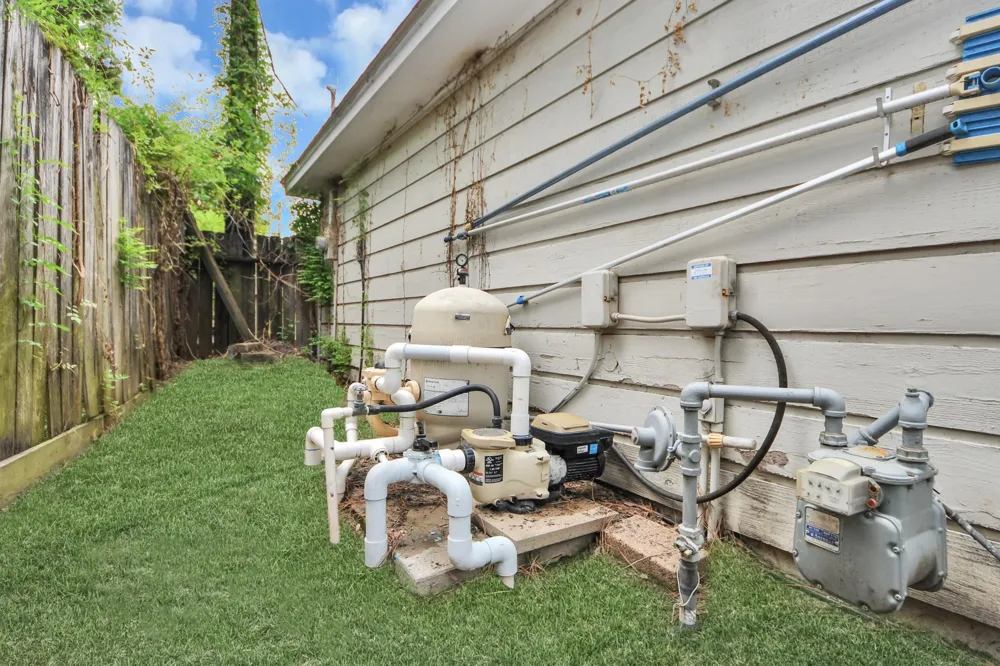 5807 Foresthaven Drive Houston, TX 77066
