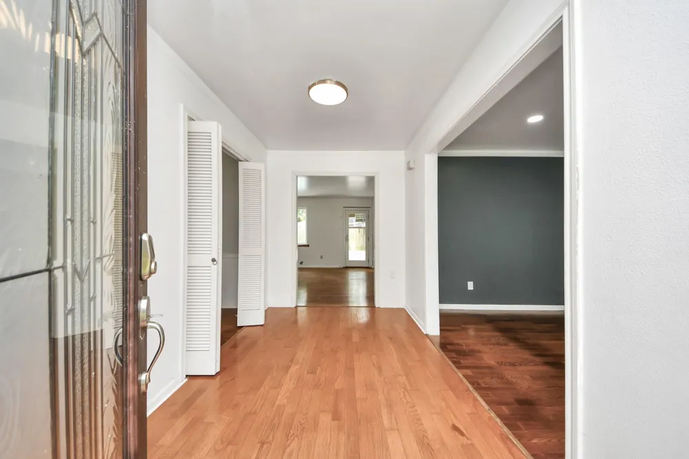 5807 Foresthaven Drive Houston, TX 77066