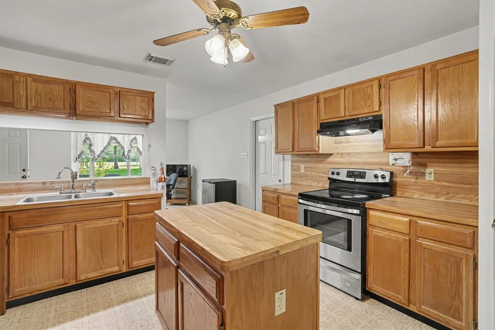 2311 Anders Lane Kemah, TX 77565