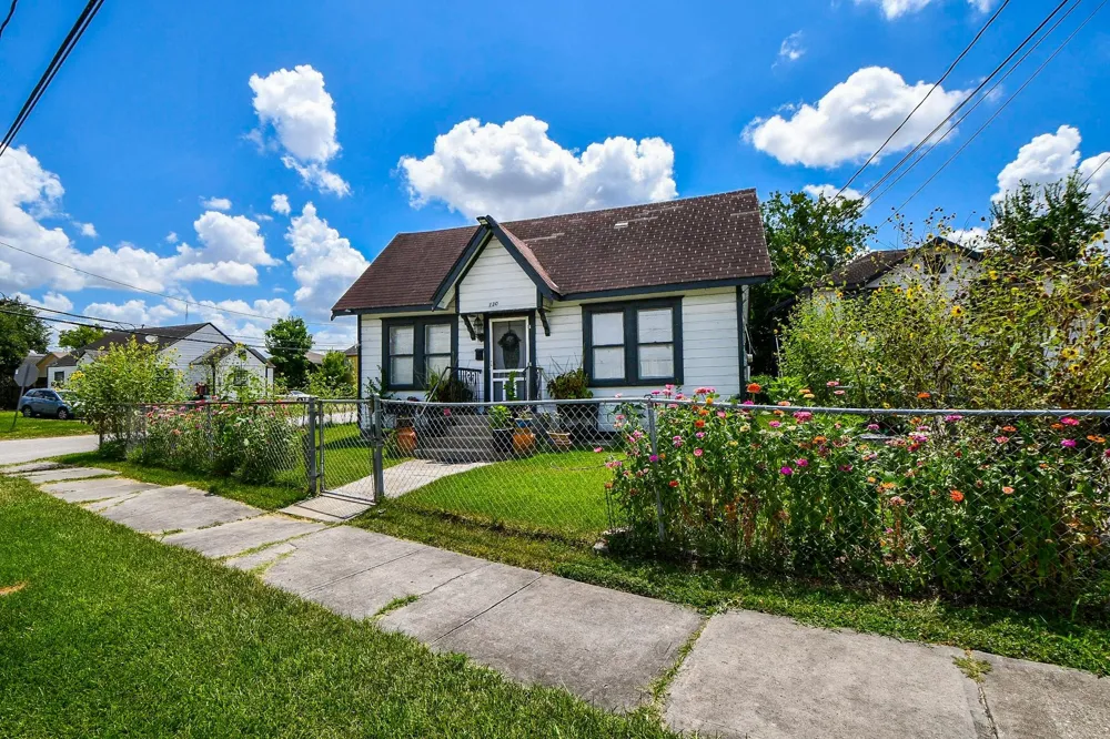 4508 Schroeder Street Houston, TX 77011